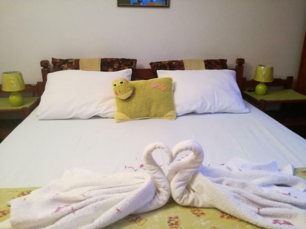 Miron Apart&Rooms Rafailovici Exterior photo